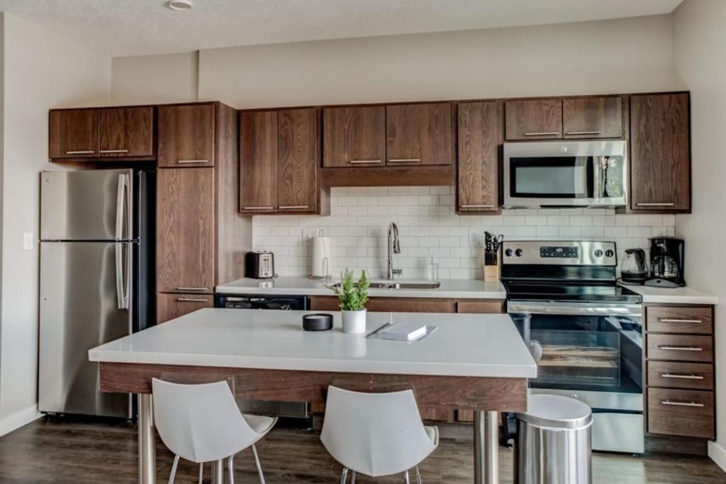 Modern Stylish Downtown Apartment Des Moines Exterior photo